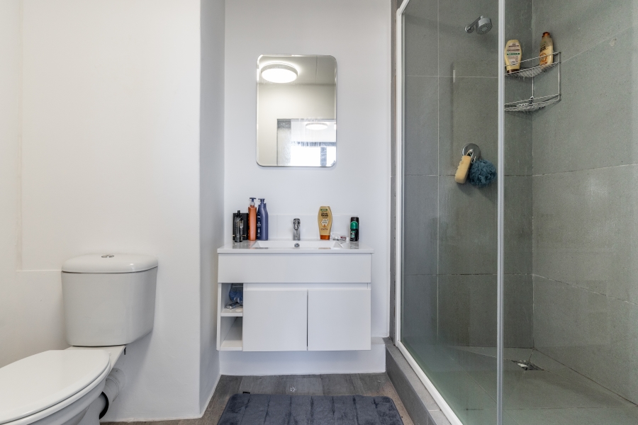 To Let 2 Bedroom Property for Rent in Observatory Western Cape